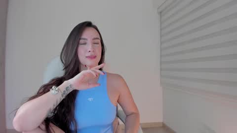 Snapshot of mylerosex chatting on February 19, 1:29 am Myle online show from February 19, 1:29 am