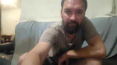 myleshodges online show from March 26, 8:09 am