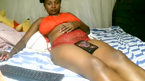 Snapshot of mylindasweet chatting on January 18, 11:00 am linda online show from January 18, 11:00 am