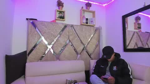 Myluandjack online show from May 1, 10:42 am