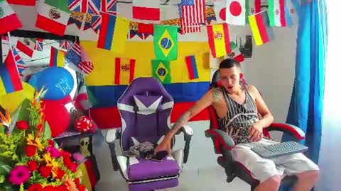 Myluandjack online show from June 22, 1:08 pm