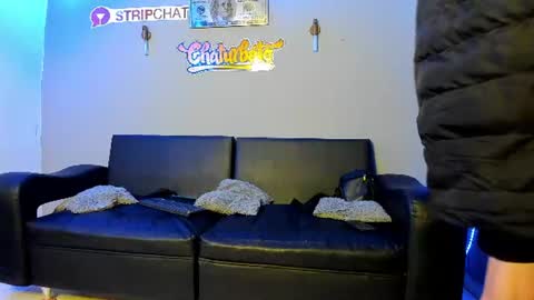 Snapshot of myluandjackhot chatting on July 31, 10:36 am Myluandjack online show from July 31, 10:36 am