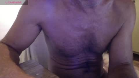 Snapshot of mynakedbeach chatting on July 6, 4:31 am Bi sexy guy lovense hush is on private is open or password show tip if you like. online show from July 6, 4:31 am