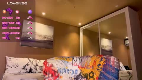 Snapshot of mynameisblair chatting on February 27, 6:40 am BLAIR online show from February 27, 6:40 am