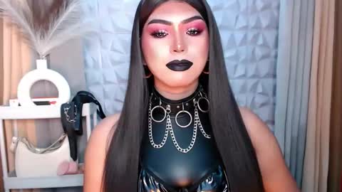 SUPPORT GODDESS TRISHA  AND DONT FORGET TO FOLLOW ME online show from October 25, 11:32 pm