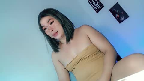 kimmy online show from May 26, 2:40 am