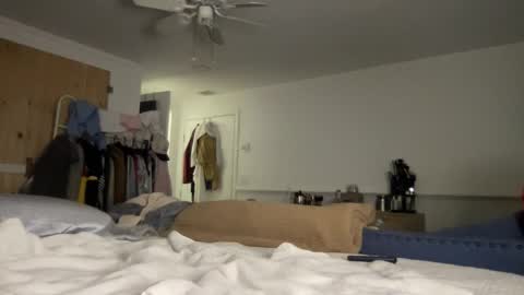 Snapshot of mysteriousmadam_ chatting on April 11, 12:15 am mysteriousmadam_ online show from April 11, 12:15 am