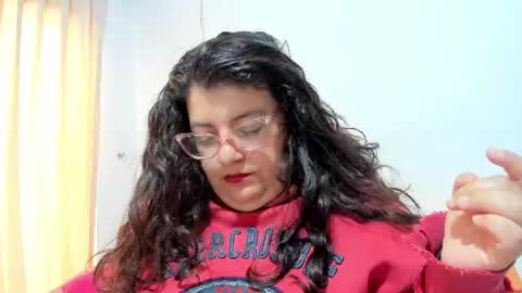 Snapshot of mystery_psique chatting on June 22, 3:31 pm mystery_psique online show from June 22, 3:31 pm