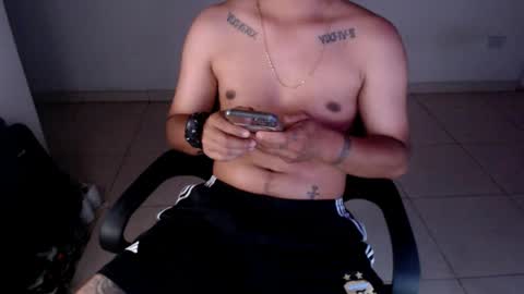 Snapshot of mysteryboy_thin16 chatting on July 18, 11:30 pm mysteryboy_thin16 online show from July 18, 11:30 pm