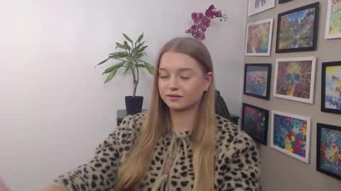 Erica online show from February 6, 7:35 am