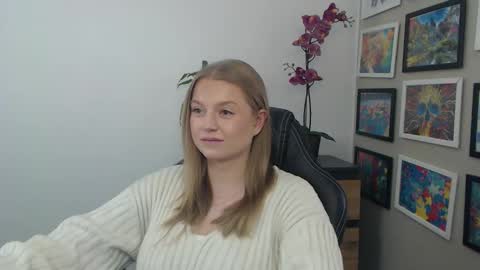 Erica online show from April 27, 10:24 am