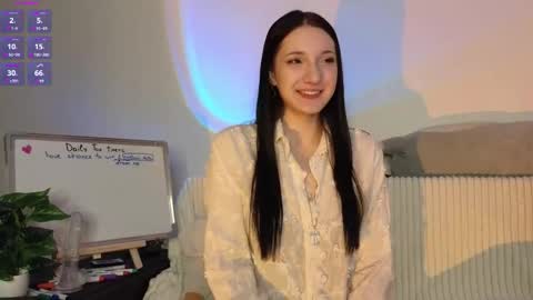 Snapshot of mysthush chatting on November 30, 5:39 pm Mia online show from November 30, 5:39 pm