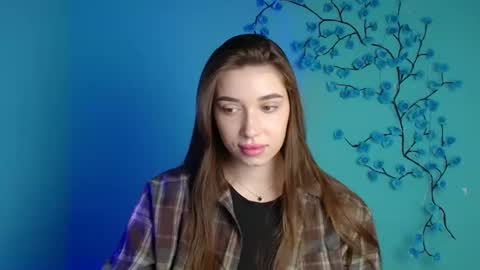 Amelia online show from May 2, 5:12 am