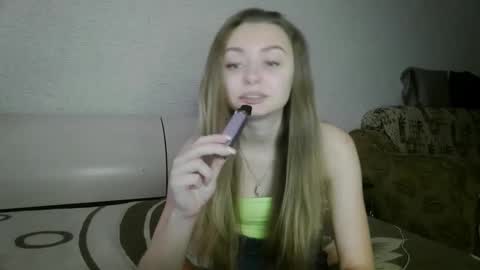 Snapshot of mysticglimmer chatting on December 16, 11:37 am Anika online show from December 16, 11:37 am