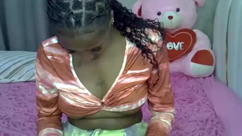 Cupcake online show from April 12, 5:18 pm