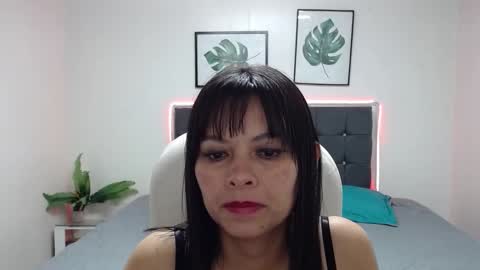 Snapshot of mysticmature chatting on January 20, 5:04 am Mystic online show from January 20, 5:04 am