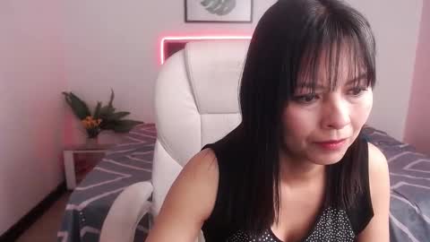 Snapshot of mysticmature chatting on January 22, 1:53 am Mystic online show from January 22, 1:53 am