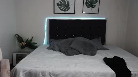 Snapshot of mysticmature chatting on February 7, 1:47 am Mystic online show from February 7, 1:47 am