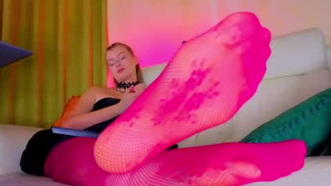 mysticvenus_ online show from July 15, 7:24 am