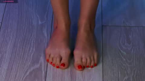 Snapshot of mystique_girl_ chatting on February 27, 6:30 pm Angeline online show from February 27, 6:30 pm