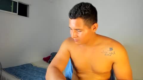 Snapshot of mz_david chatting on October 9, 12:41 am mz_david online show from October 9, 12:41 am