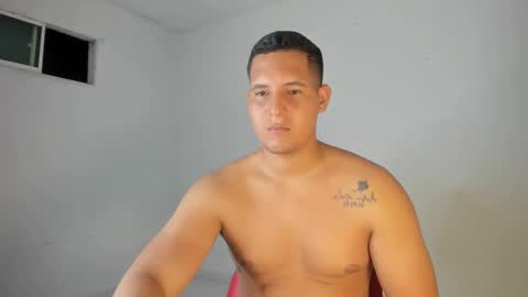 Snapshot of mz_david chatting on October 19, 11:38 pm mz_david online show from October 19, 11:38 pm