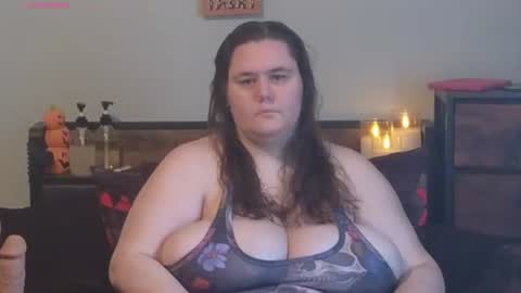 Mzjuicybootay online show from October 27, 4:22 pm