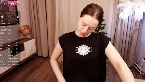 Eva  online show from December 18, 3:01 am