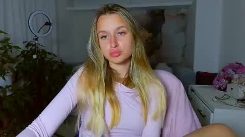 Eva online show from June 15, 8:33 pm