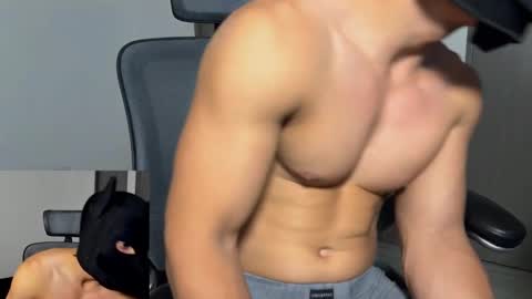Snapshot of n1h1lv01d chatting on September 29, 1:55 am n1h1lv01d online show from September 29, 1:55 am