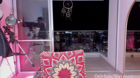 Snapshot of n1rvanamoon chatting on December 1, 12:48 am n1rvanamoon online show from December 1, 12:48 am