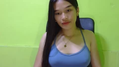 Snapshot of n3ssa chatting on November 21, 10:52 pm nessa online show from November 21, 10:52 pm