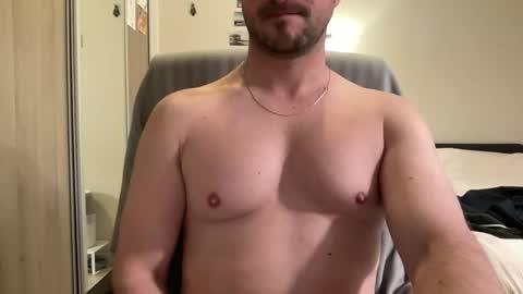 Snapshot of n_matt89 chatting on May 13, 12:46 pm n_matt89 online show from May 13, 12:46 pm