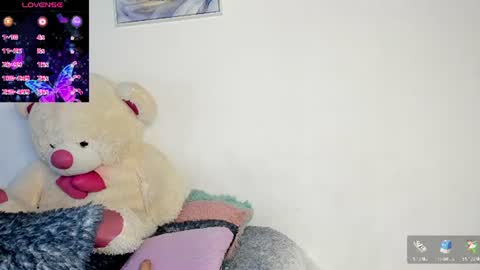 Snapshot of n_tiana chatting on June 29, 7:58 pm Tiana online show from June 29, 7:58 pm