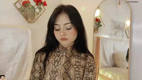 naamah_b online show from June 8, 2:28 pm
