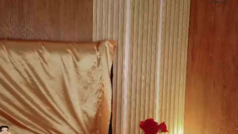 Snapshot of naamah_b chatting on July 23, 3:10 pm naamah_b online show from July 23, 3:10 pm