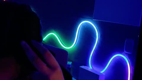 Snapshot of naaomi_cute chatting on October 15, 1:28 am naaomi_cute online show from October 15, 1:28 am