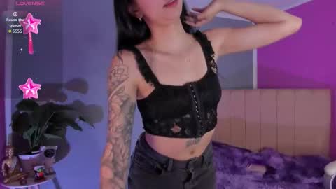 Snapshot of naath_ chatting on November 1, 10:01 pm anny online show from November 1, 10:01 pm