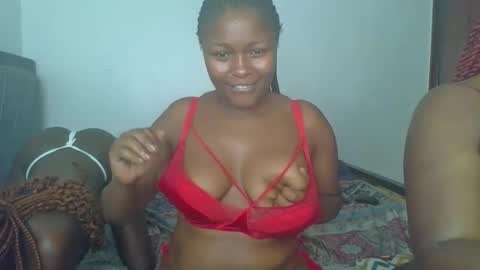 nadia_lisse online show from November 17, 10:15 pm