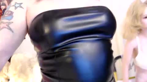 Nadia Vixen online show from May 15, 11:34 pm