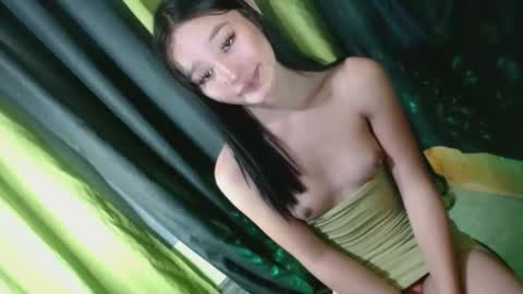 nadiestar online show from January 26, 9:51 am