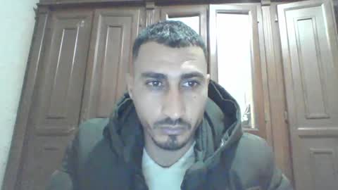 V online show from February 1, 5:37 pm