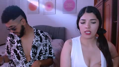 naduu__xx online show from December 13, 4:27 pm