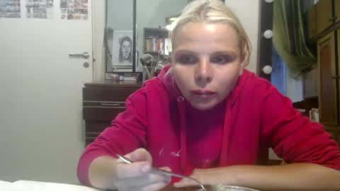Snapshot of nadyagt chatting on June 25, 6:12 pm nadyagt online show from June 25, 6:12 pm