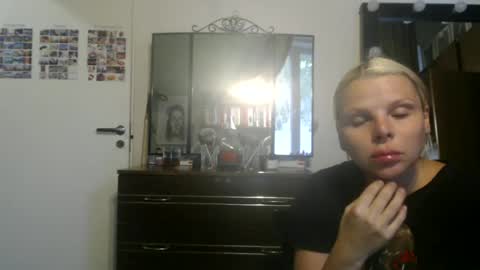 Snapshot of nadyagt chatting on June 26, 12:20 pm nadyagt online show from June 26, 12:20 pm