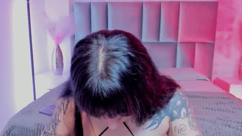 Snapshot of naeniademon_ chatting on February 3, 3:37 am Naenia online show from February 3, 3:37 am