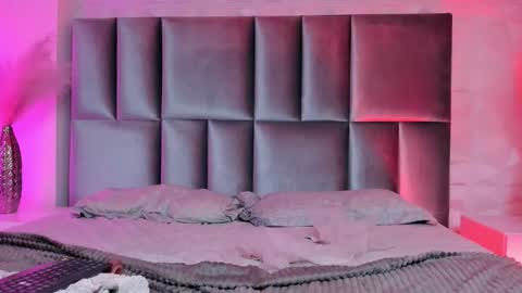 Snapshot of naeniademon_ chatting on February 3, 6:40 am Naenia online show from February 3, 6:40 am