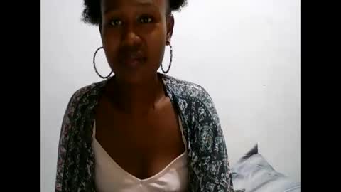 nah296652 online show from June 6, 9:30 pm