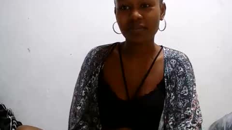 nah296652 online show from June 7, 1:48 pm