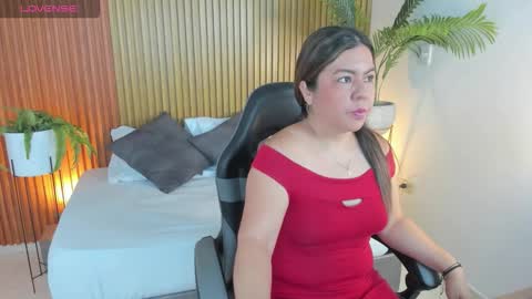 N A H I A online show from February 16, 12:12 pm